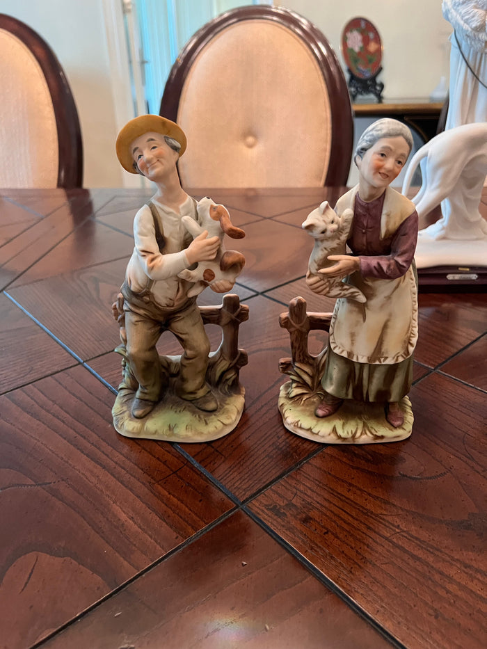 Capodimonte Ceramic Figurines 'Man & Woman Farmers'