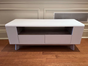Structube Chelsa White Media Unit