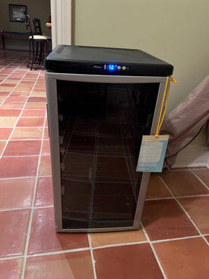 Danby DWC356BLP 35 Bottle Wine Cooler, LIKE NEW