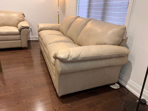 Arrow Furniture Beige Casper Pebble 100% Leather Sofa (*retail $1,899)