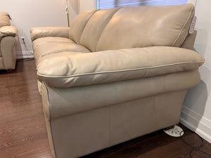 Arrow Furniture Beige Casper Pebble 100% Leather Sofa (*retail $1,899)
