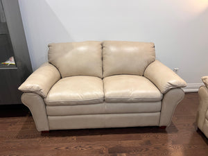 Arrow Furniture Beige Casper Pebble 100% Leather Love Seat (*retail $1,849)