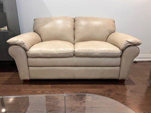 Arrow Furniture Beige Casper Pebble 100% Leather Love Seat (*retail $1,849)