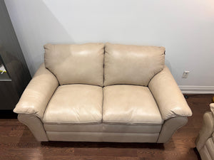 Arrow Furniture Beige Casper Pebble 100% Leather Love Seat (*retail $1,849)