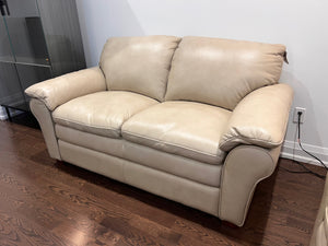 Arrow Furniture Beige Casper Pebble 100% Leather Love Seat (*retail $1,849)