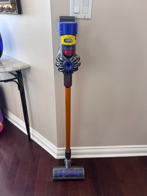 Dyson Cyclone V10 Cordless Vacuum