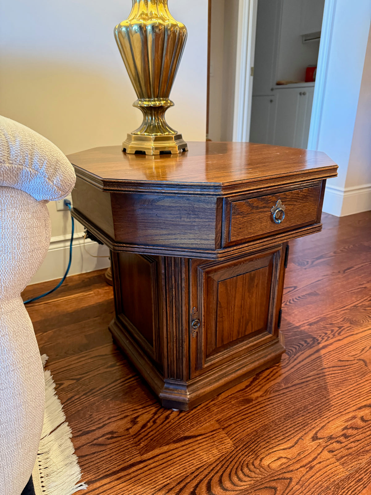 Ethan Allen Royal Charter Oak 24" Octagonal Storage Side Table
