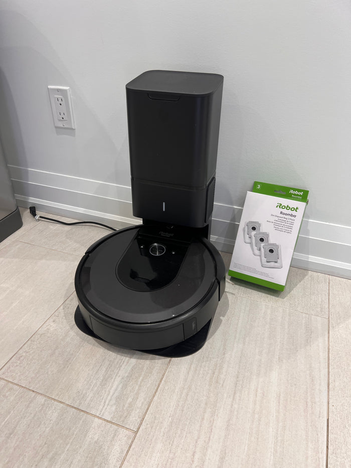 iRobot Roomba i7 (*retail $399)