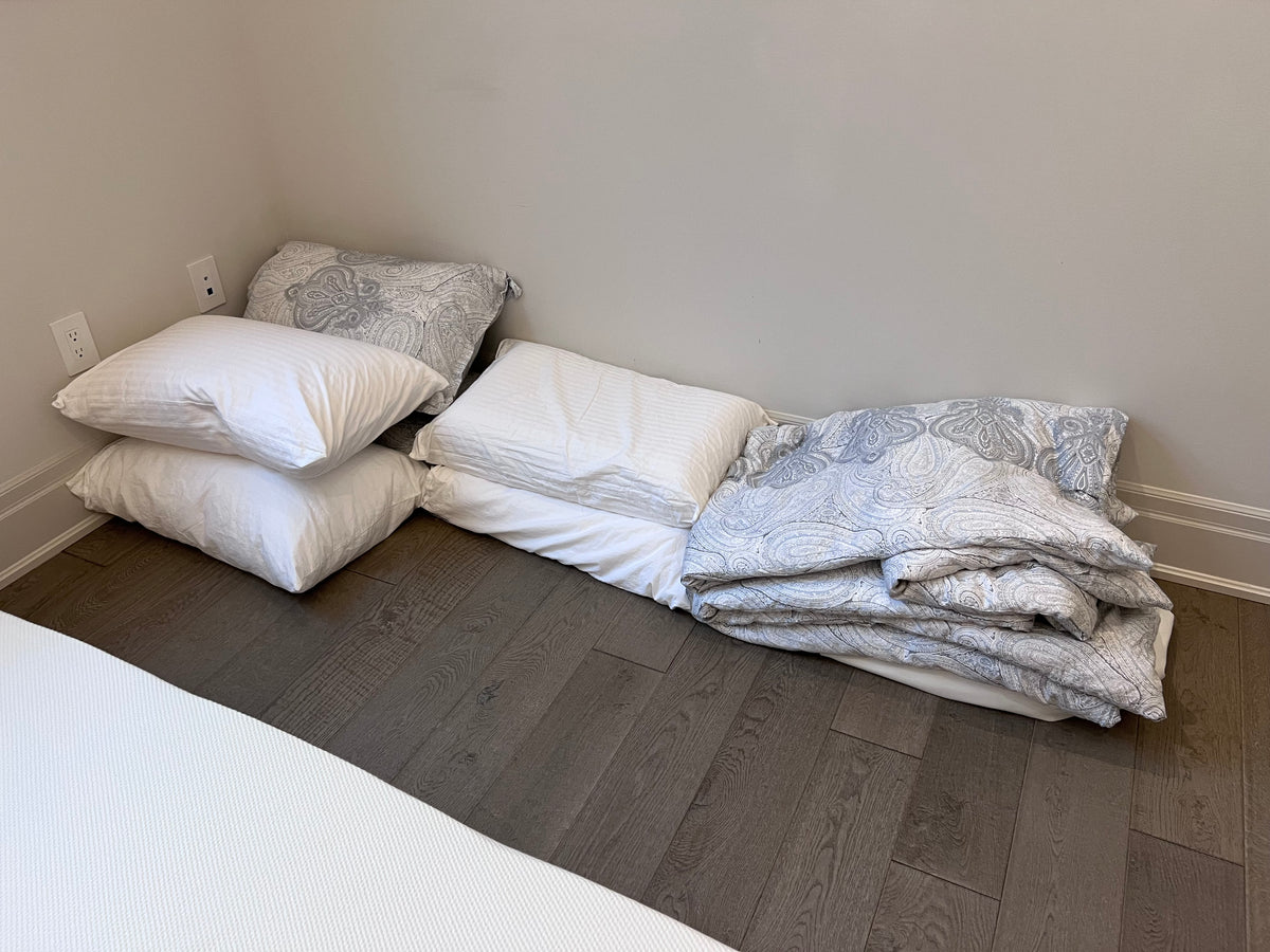 Queen Linen and Pillows Lot