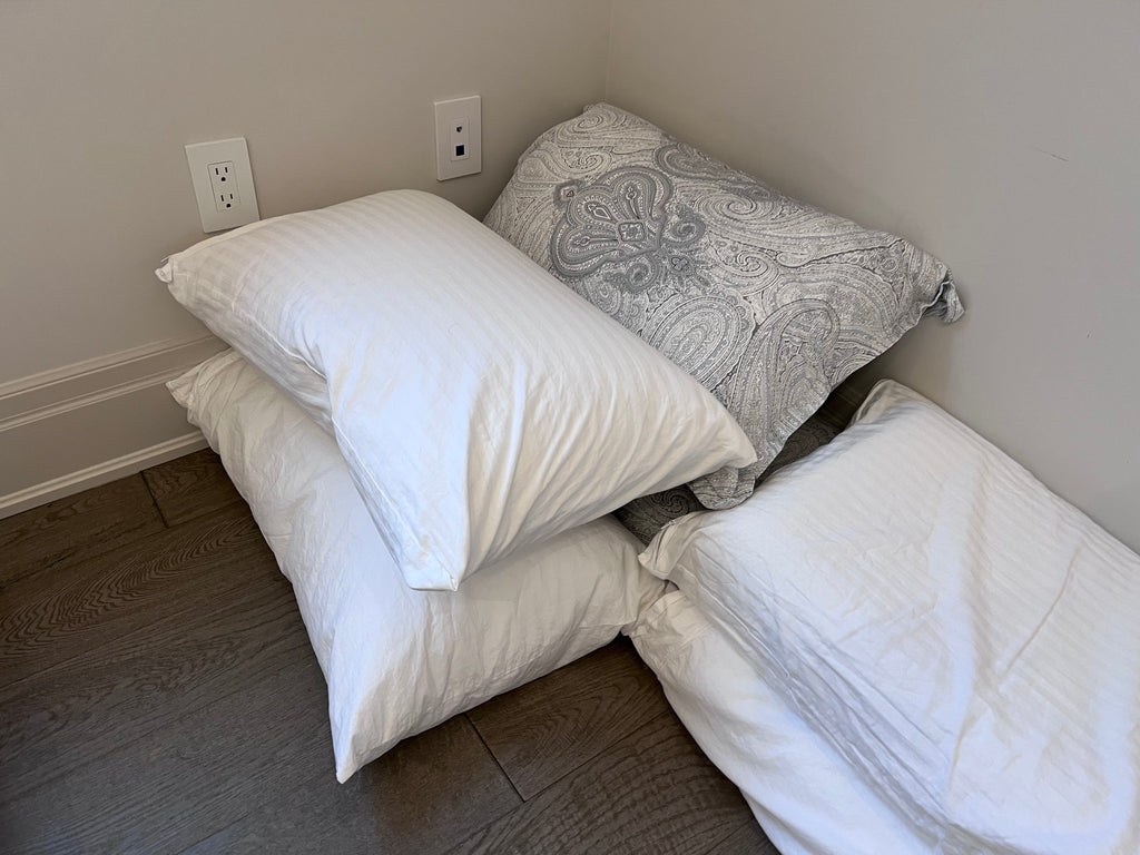 Queen Linen and Pillows Lot
