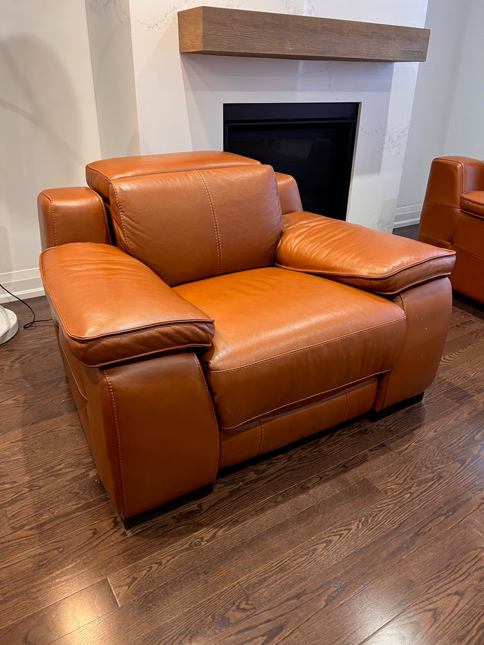 Mobilia Nova Cognac Leather Electric Reclining Accent Chair # 1 (*retail $2,899)