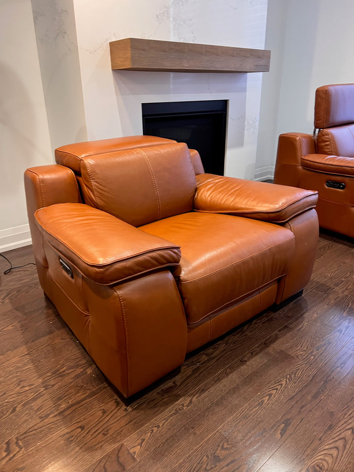 Mobilia Nova Cognac Leather Electric Reclining Accent Chair # 2 (*retail $2,899)