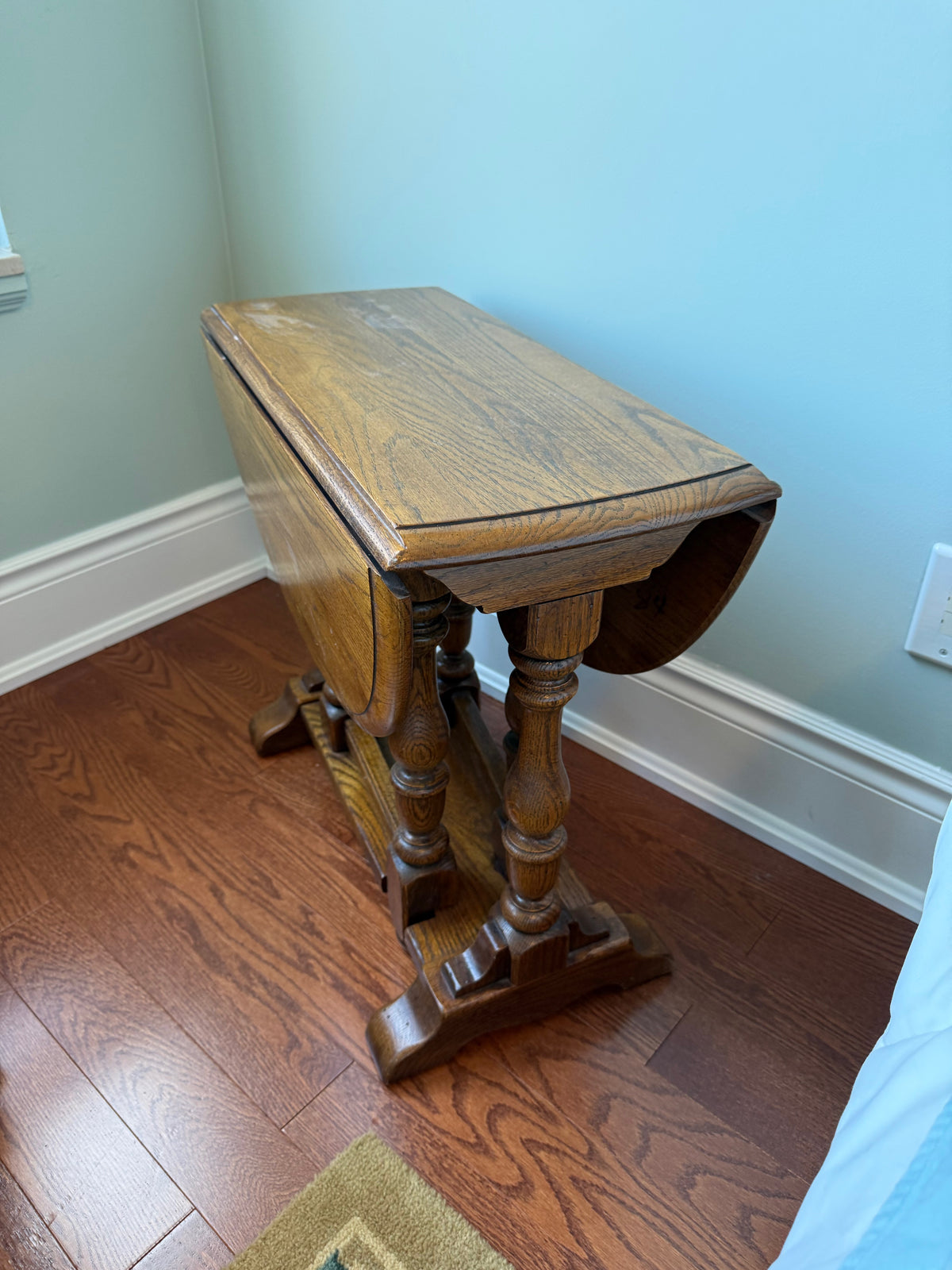 Ethan Allen Small Drop Leaf Table