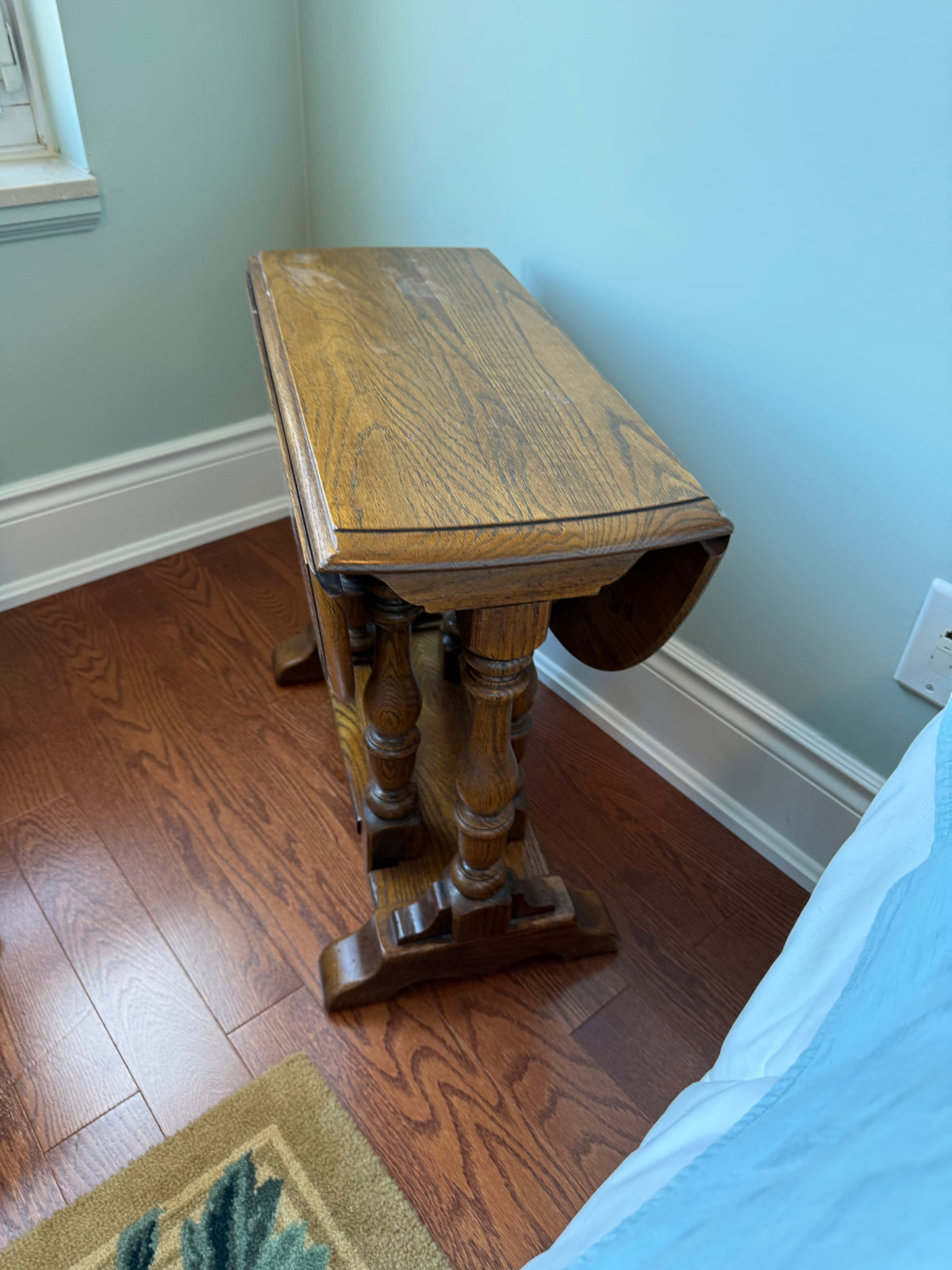 Ethan Allen Small Drop Leaf Table