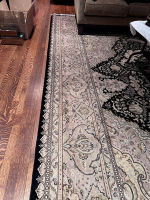 100% Wool Rug, Black Border- 14.5ft x 10ft
