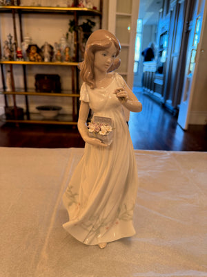 Lladro 6921 'Treasures of the Earth'