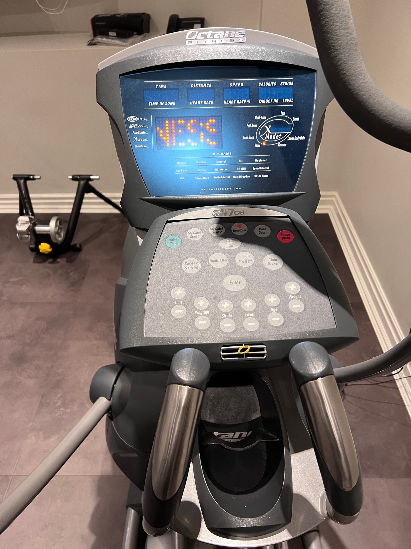 Octane Fitness Q47CE Elliptical