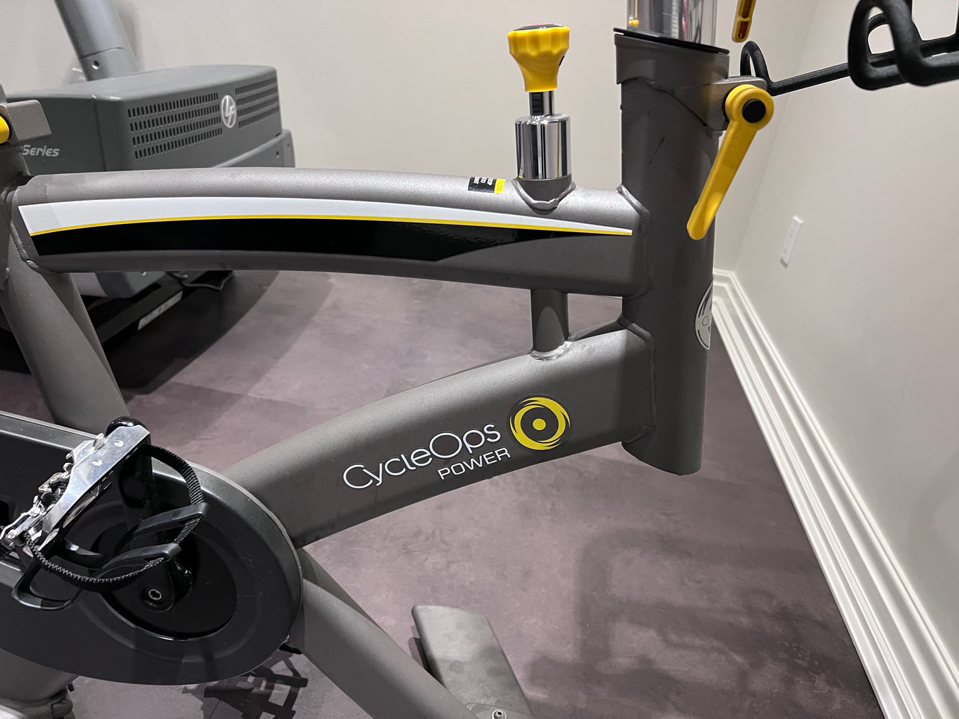 Cyclepops CycleOps Power Pro 300 Indoor Cycle Trainer – Sell My Stuff Canada ...
