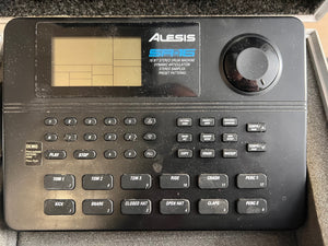 Alesis SR-16, 16 Bit Stereo Drum Machine