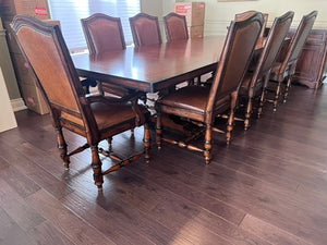 Seven Seas By Hooker Furniture Dining Table + 8 Chairs