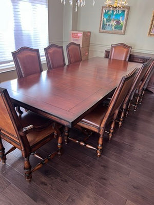 Seven Seas By Hooker Furniture Dining Table + 8 Chairs