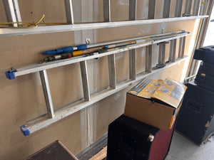 Lite 16-ft Aluminum Extention Ladder Type 3 200Lb Load Rating