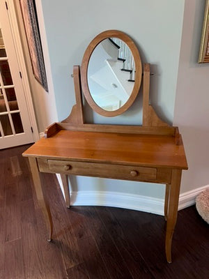 Ethan Allen Vanity Desk