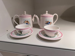 Wedgwood Peter Rabbit Miniature Tea Set