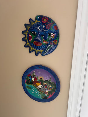 2 Decorative Plates, Wall Mounted