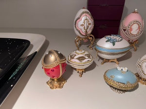 'The Precious Egg' Lot