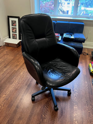 Quebec 69 Black Leather Office Chair