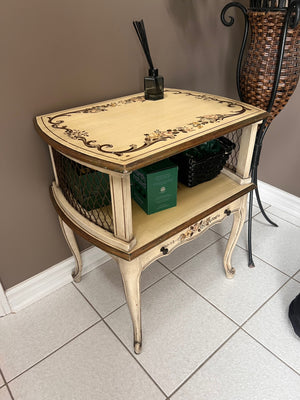 Accent Table
