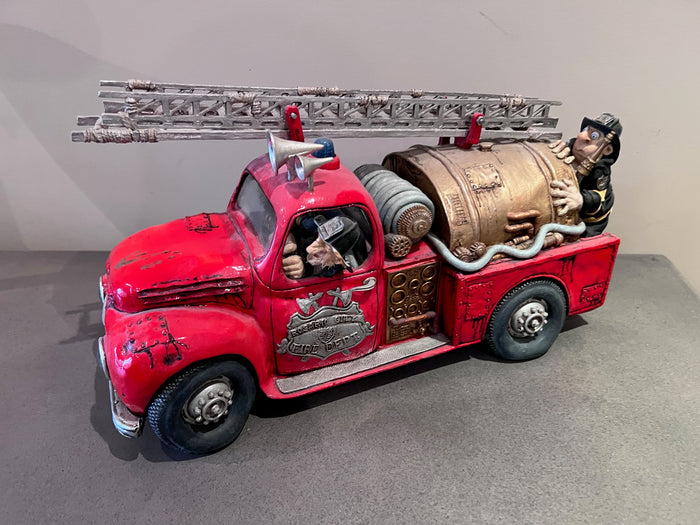 The Comic Art of Guillermo Forchino FO85040, Fire Engine