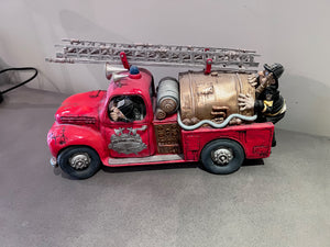 The Comic Art of Guillermo Forchino FO85040, Fire Engine