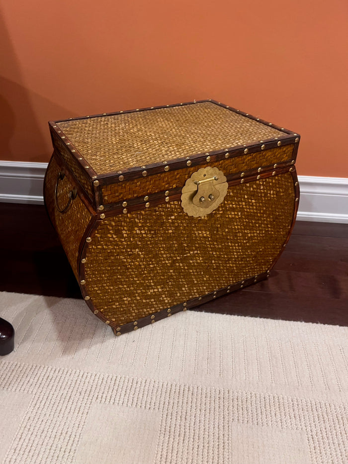 Small Lidded Box/Chest