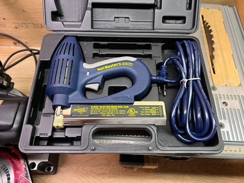 Arrow ET200 Electric Brad and Nail Gun