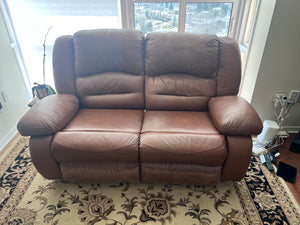 La-Z-Boy Brown Leather Reclining Love Seat (*condition noted)