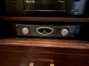 Behringer A500 - 500-Watt Reference-Class Studio Power Amp