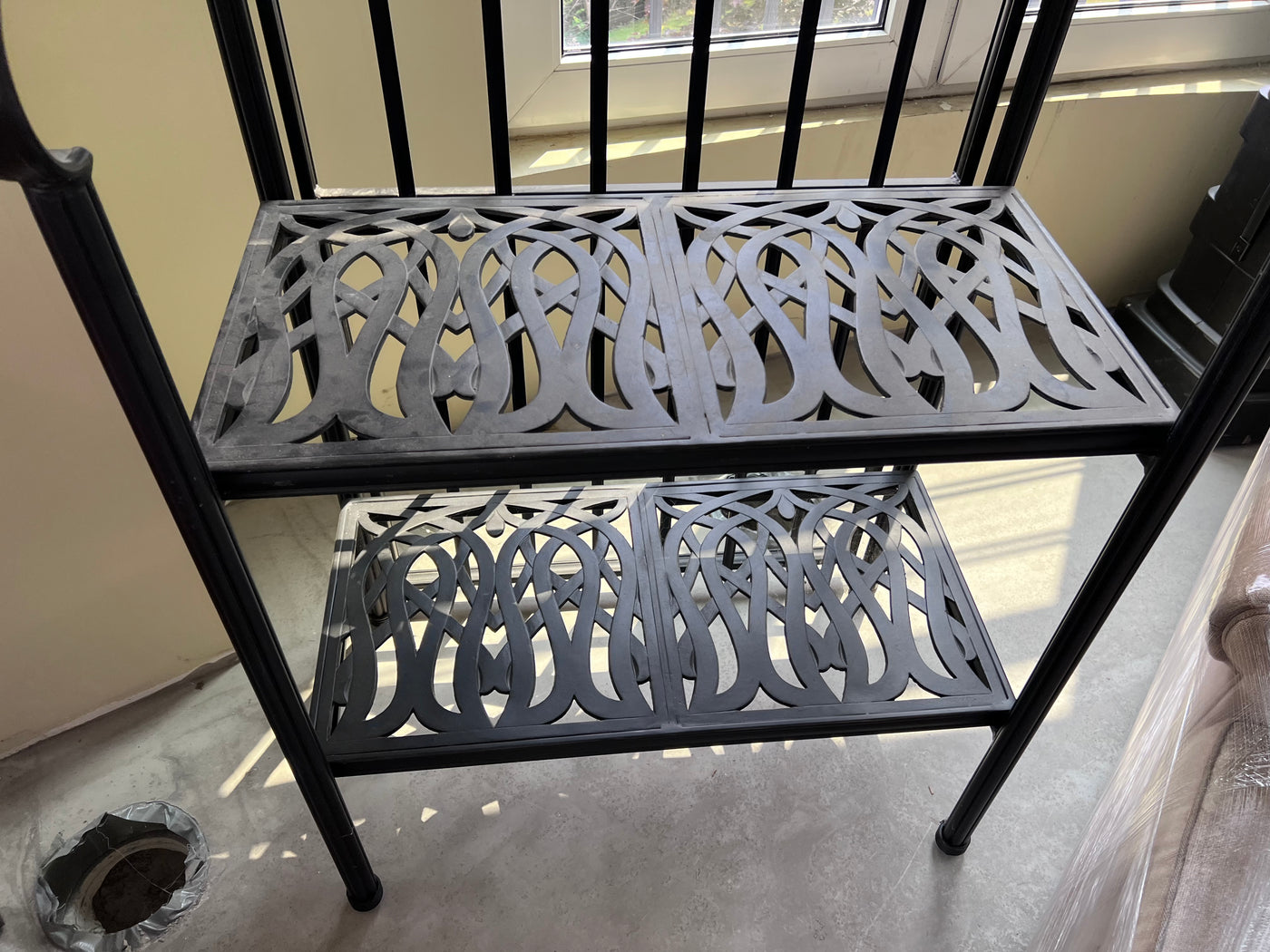 DWL Garden Cast Aluminum Outdoor Baker s Rack Sell My Stuff