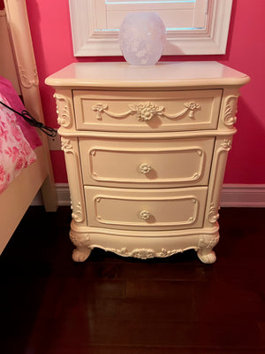 Pair of Homelegance 'Cinderella' White Nightstands