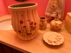 Bathroom Decor Lot