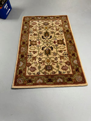 Pinecrest Collection PT 121 Ivory 100% Wool Indian Rug- 3.6ft x 5.6ft