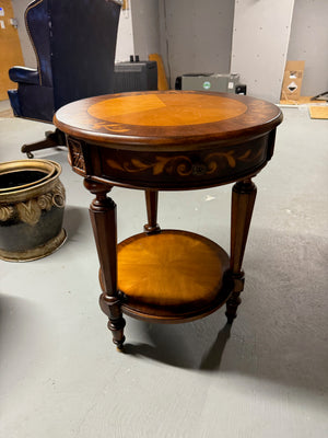Bassett Furniture Round Side Table w/ Drawer