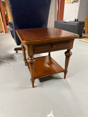 Bassett Furniture Square Side Table w/ Drawer