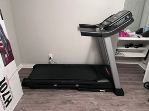 LIKE NEW Healthrider H70T Folding Treadmill