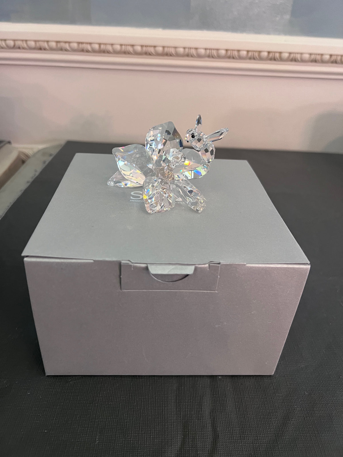 Swarovski Crystal SCS20 Jubilee Edition 2007 The Collector Bee on Flower #871895
