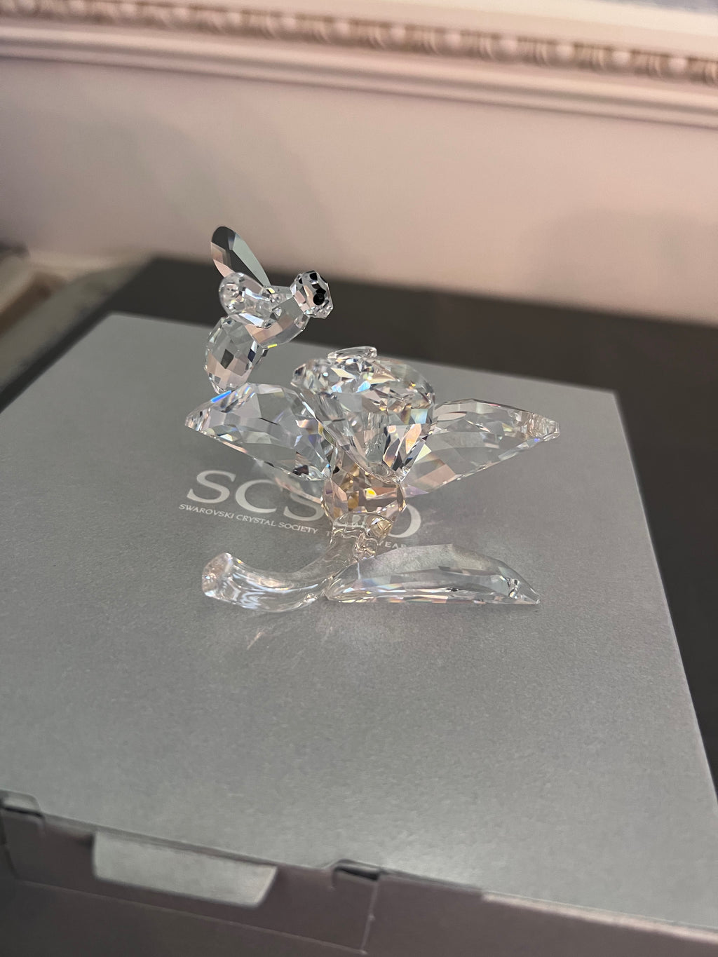 Swarovski Crystal SCS20 Jubilee Edition 2007 The Collector Bee on Flower #871895