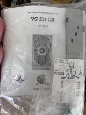 BRAND NEW IN BOX- Gaggenau VG 231 CA Gas Cooker (*retail $2,729)