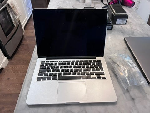 MacBook Pro "Core i5" 2.6 13", 8gb RAM