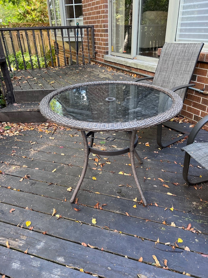 CANVAS Canterbury Round All-Weather Wicker Outdoor/Patio Dining Table w/Glass Top, 38x29-in